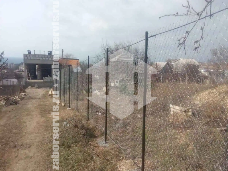 Забор из сетки рабицы с арматурой 72 метра