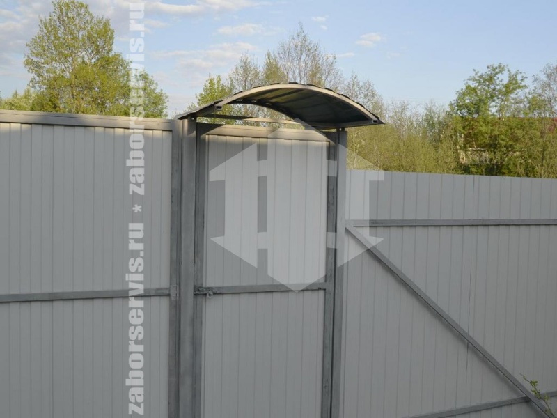 Забор из профнастила с забивными столбами 115 метров