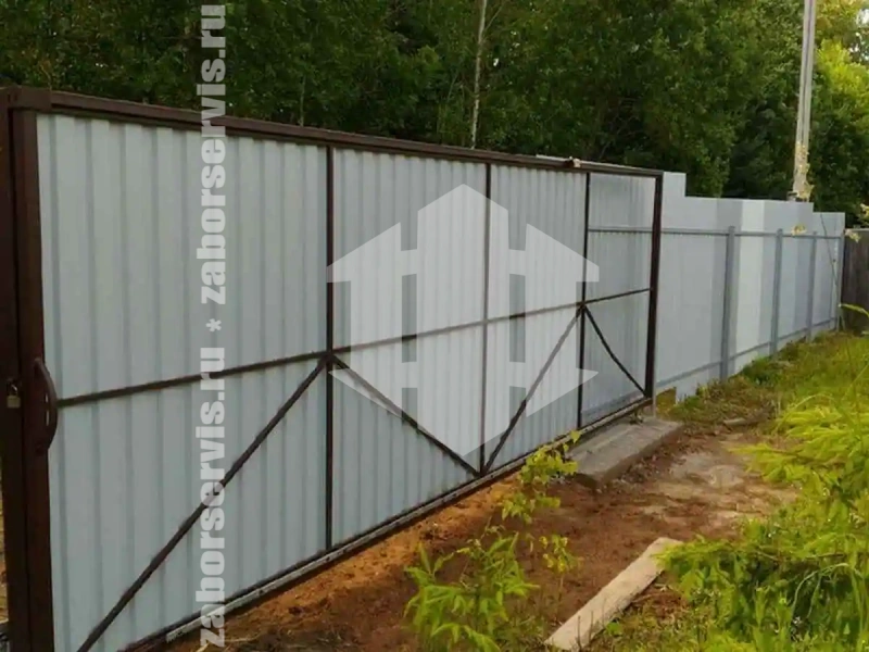Забор из профнастила с воротам 59 метров