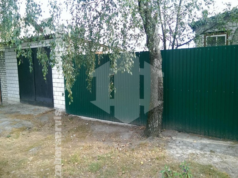 Забор из профнастила с забивными столбами 11 метров