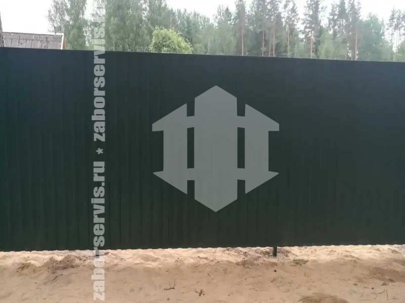 Забор из профнастила с бетонированием столбов 70 метров