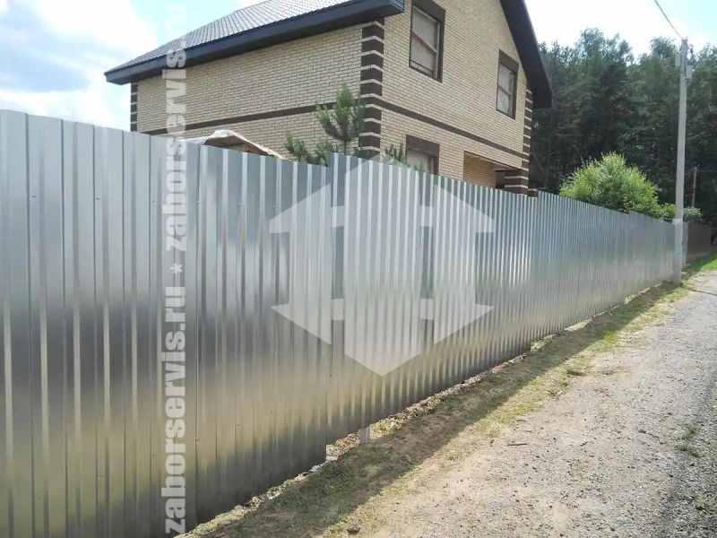 Оцинкованный забор из профнастила 45 метров