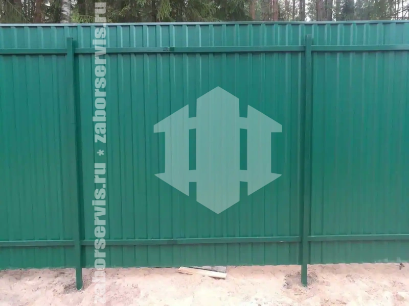 Забор из профнастила с бетонированием столбов 70 метров