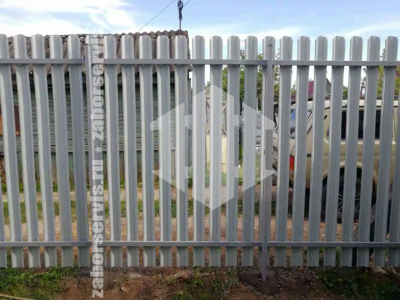Забор из металлического штакетника оцинкованный 74 метра