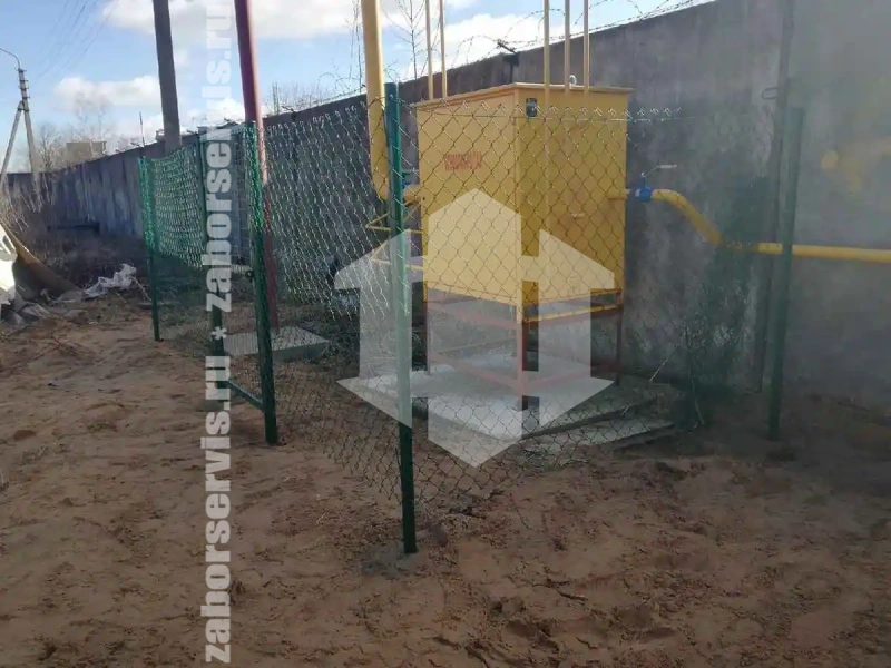 Забор из сетки рабицы с проволокой 5 метров